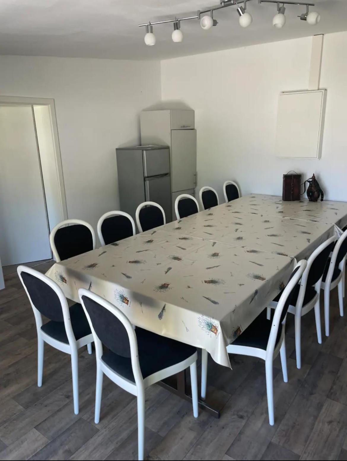 Ferienzimmer Mit Zwei Einzelbetten Und Gemeinschaftkueche Warnow  Exterior foto